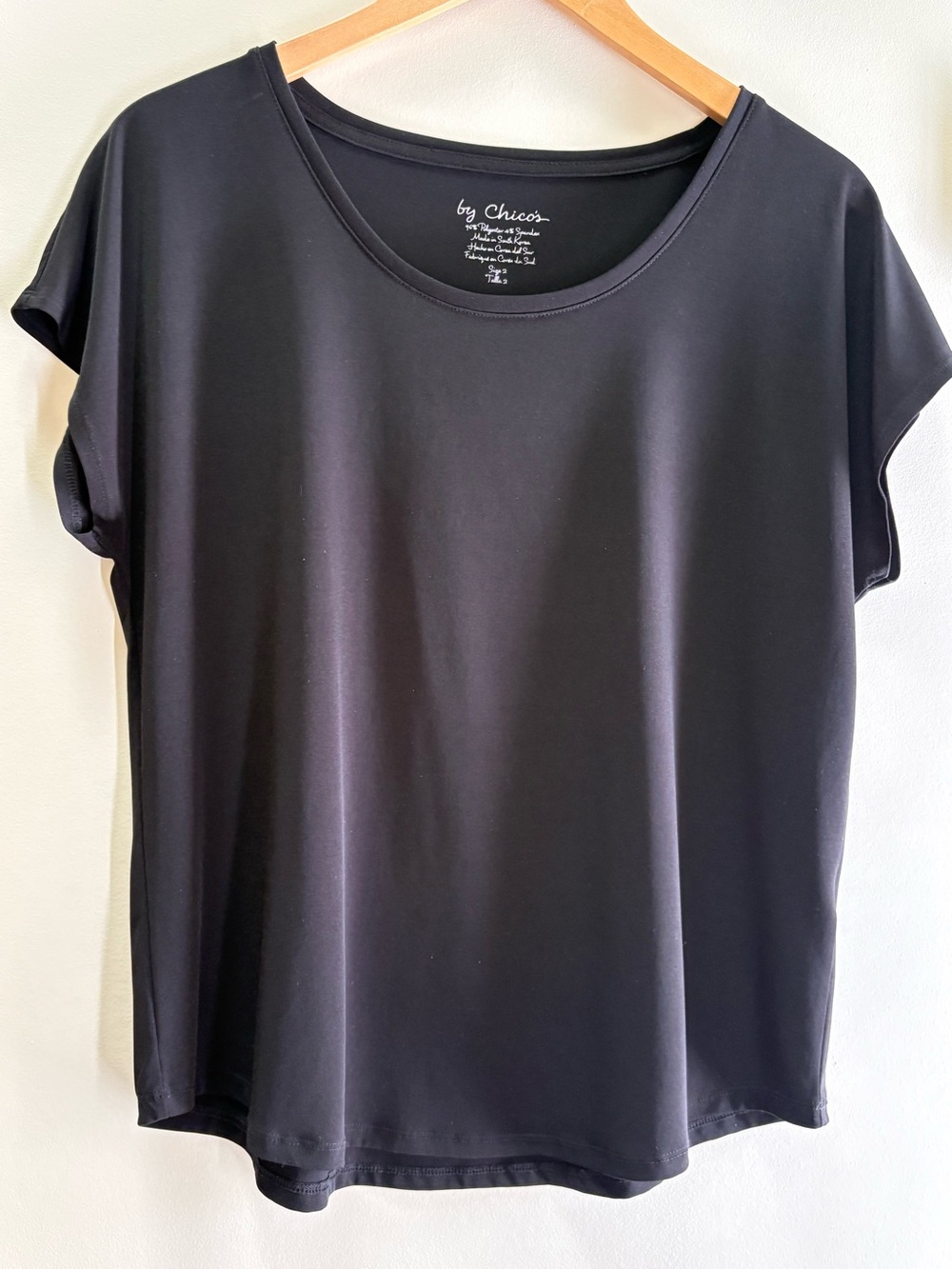 Chico's Black Scoop Neck Short Sleeve Top